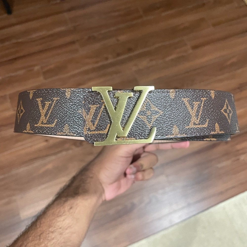 Louis Vuitton Belt - Size 42